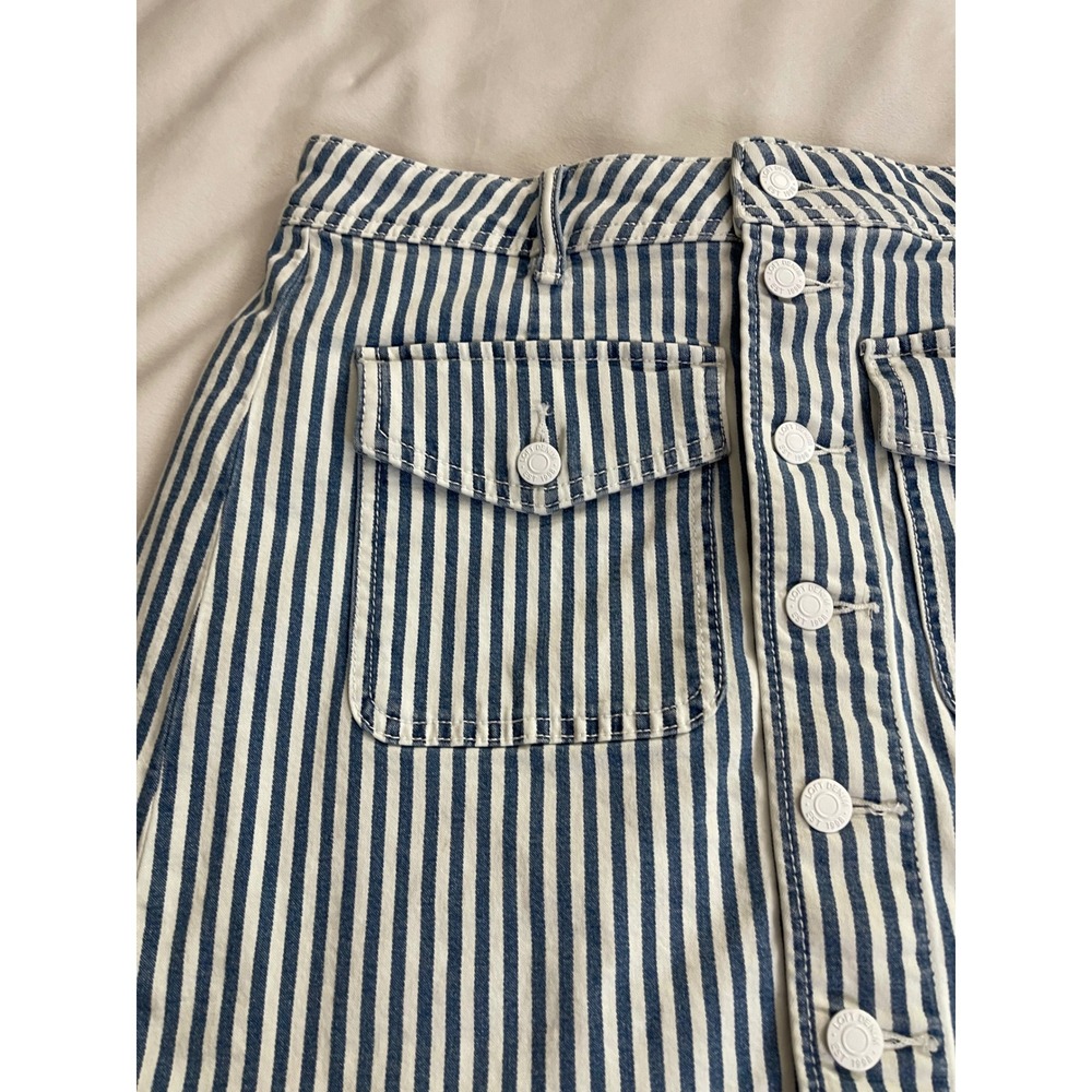 LOFT Denim Mini Skirt Womens 8 Blue White Striped Button Front Utility Pocket - Picture 9 of 9